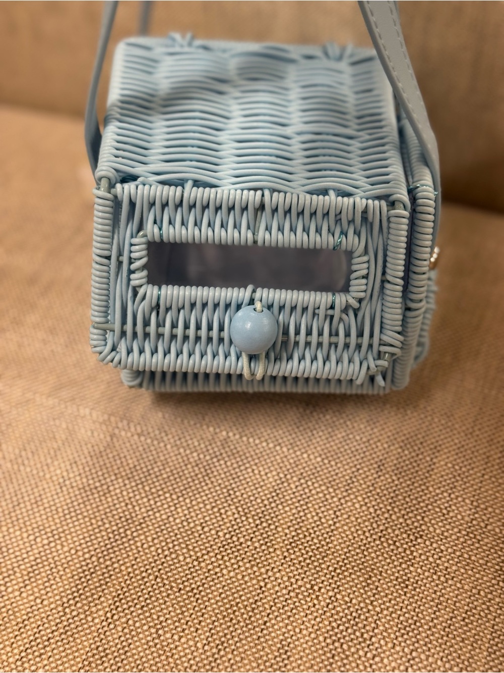 Tommy Bahama Light Blue Woven Car-Shaped Women’s Handbag - Picture 3 of 5